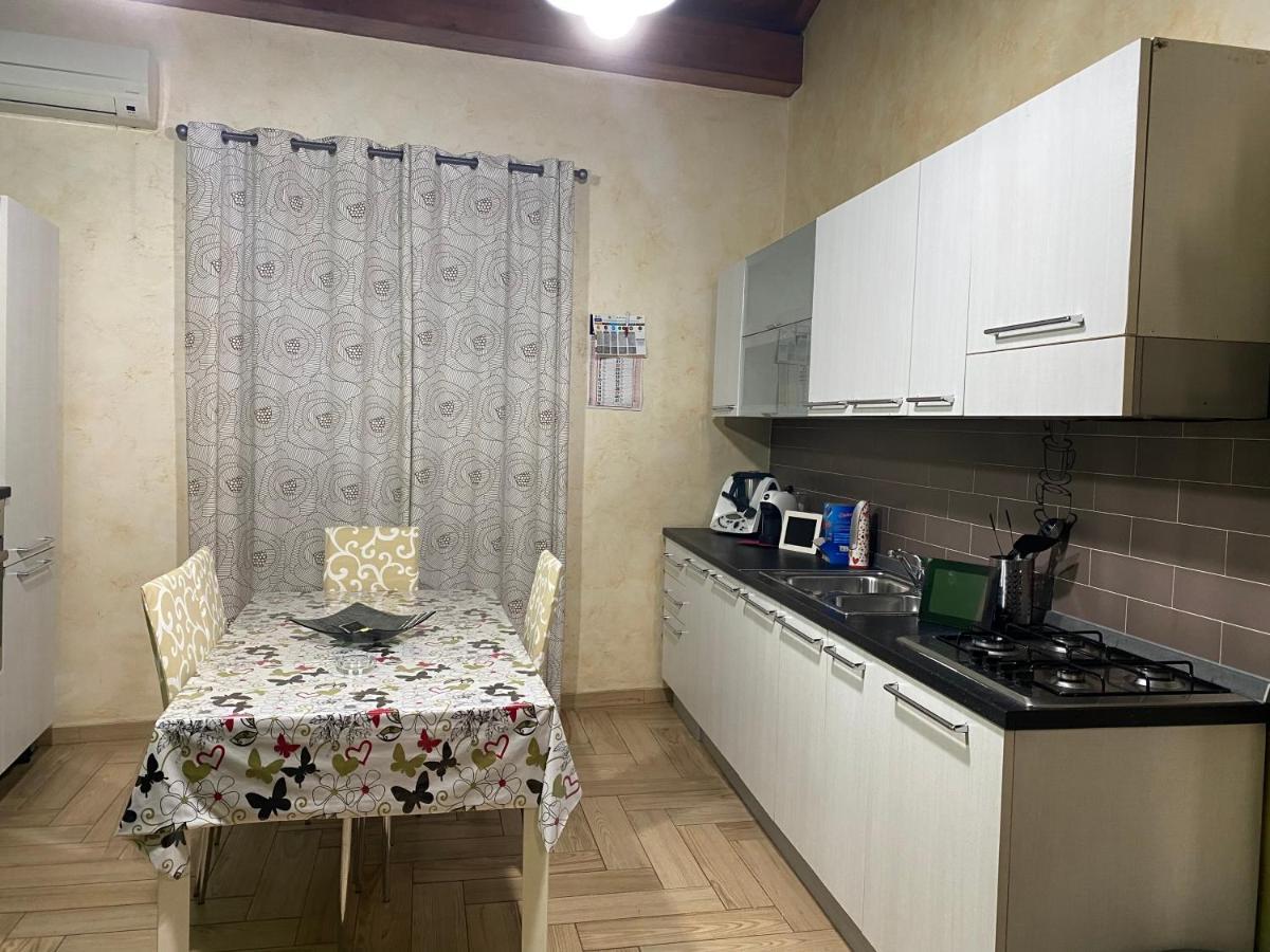 The “B” House Apartment Catania Ngoại thất bức ảnh